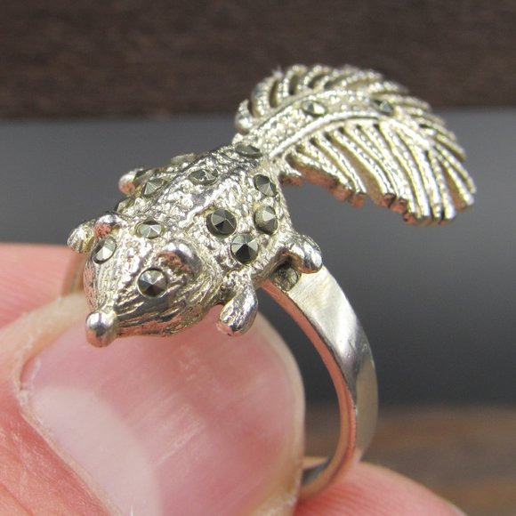 Jewelry - Size 7.5 Sterling Silver Marcasite Squirrel Band Ring